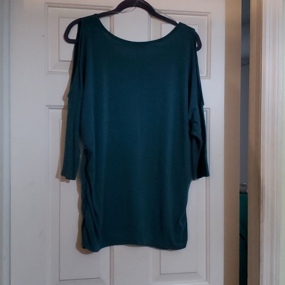 Lane Bryant Green Cold Shoulder Light Sweater 14/16 - Picture 4 of 4